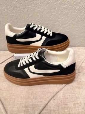 Steve Madden Dodge Suede and Leather Gum Sole Platform Sneakers